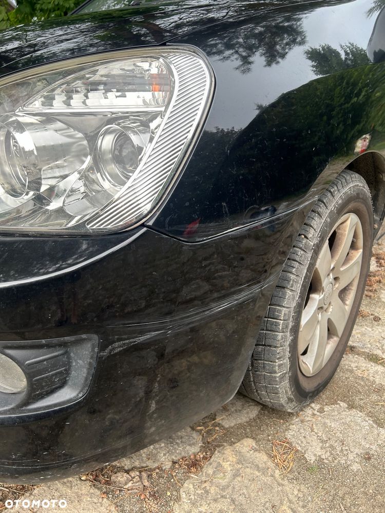 Kia Carens 2.0 EX - 13