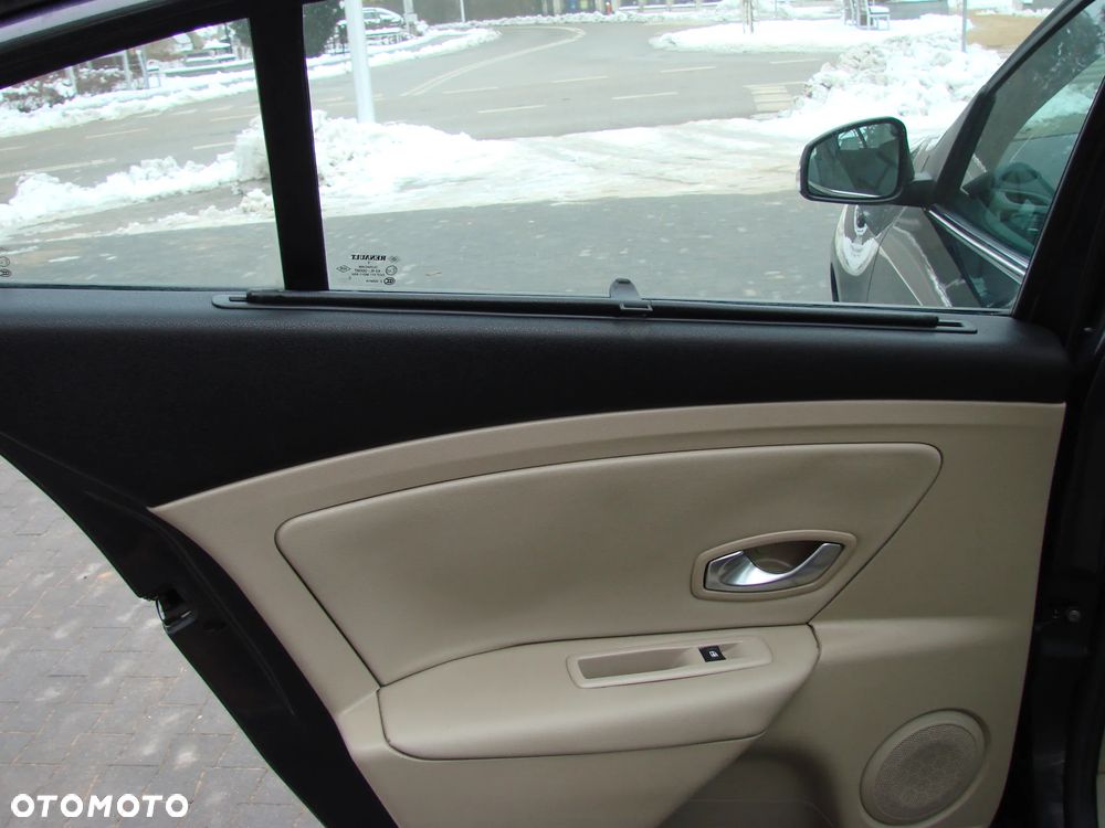 Renault Fluence - 18