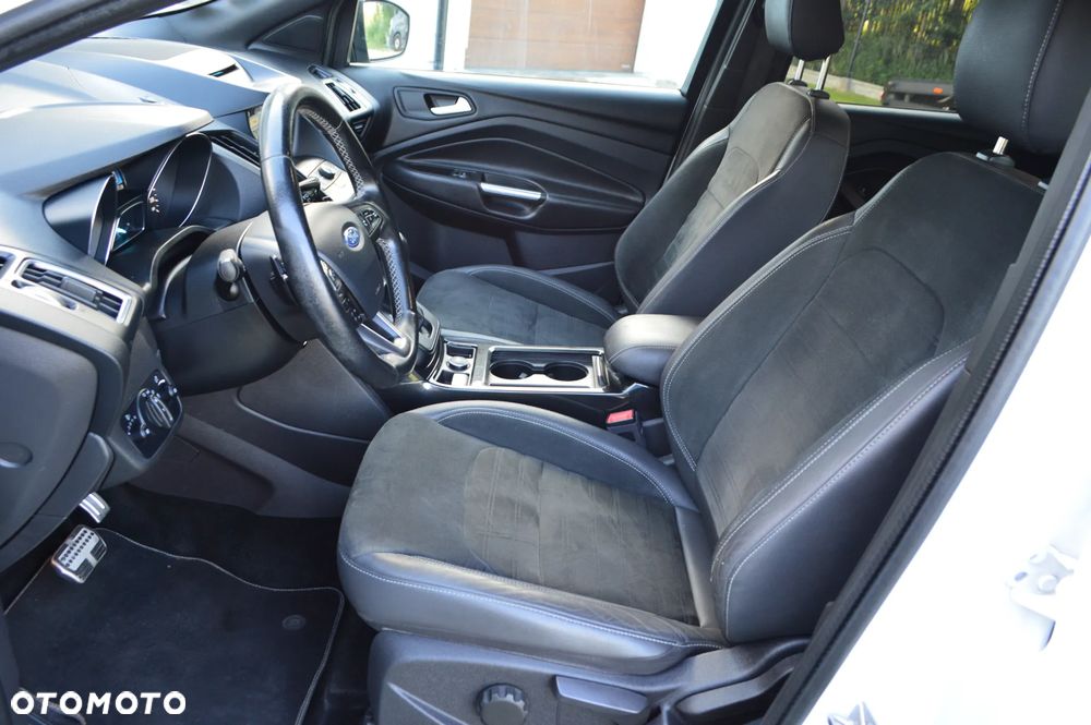 Ford Kuga 2.0 TDCi AWD ST-Line Black - 17