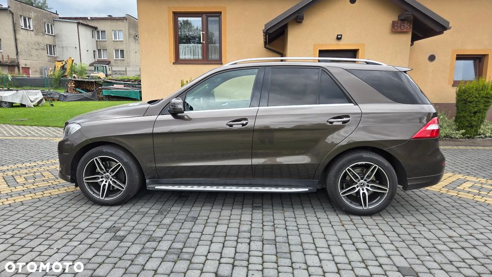 Mercedes-Benz ML 350 BlueTEC 4-Matic - 8