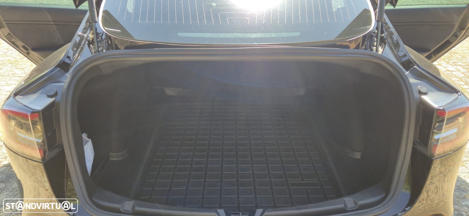 Tesla Model 3 Performance Dual Motor AWD - 12