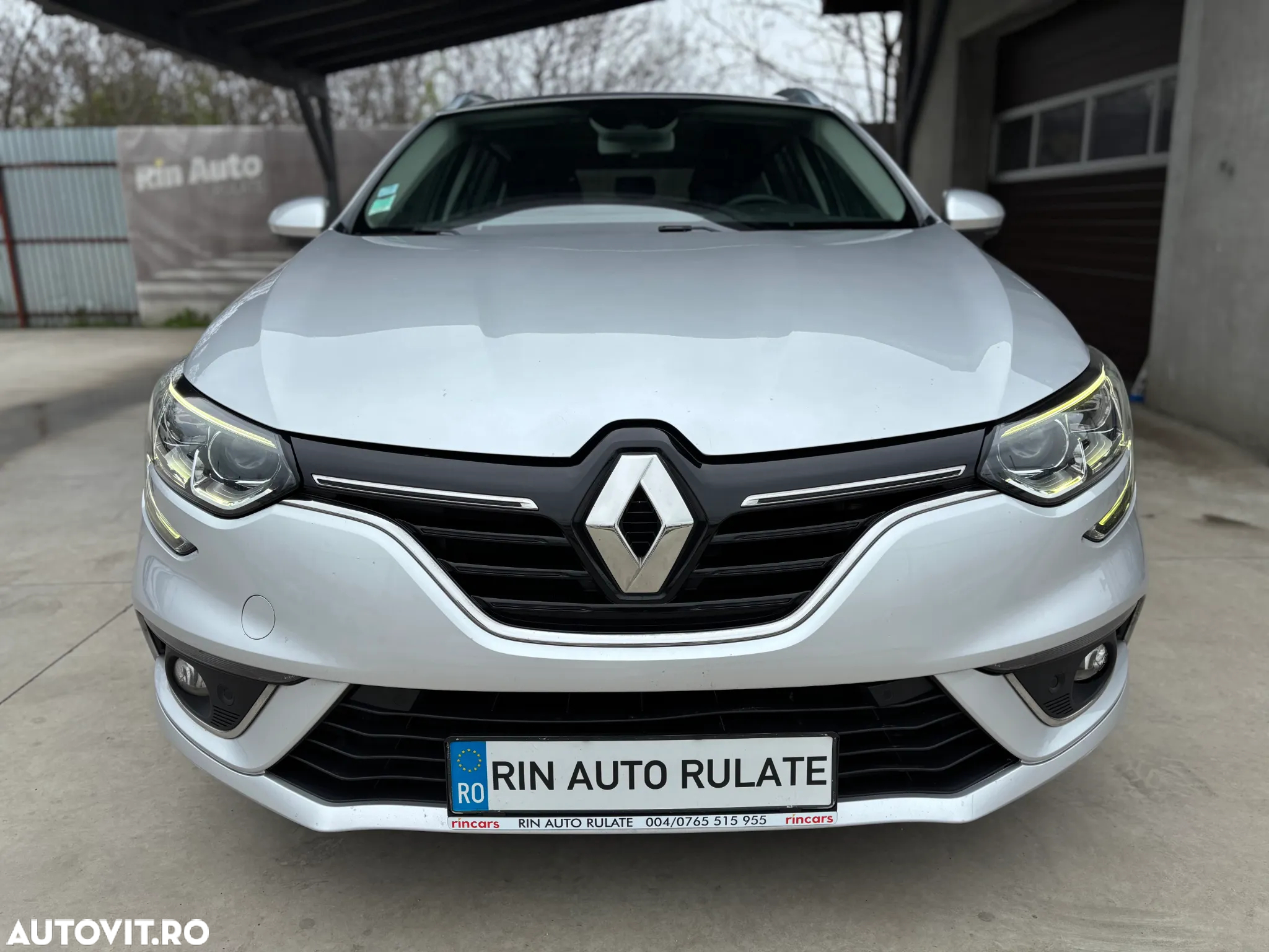 Renault Megane BLUE dCi 115 EDC BUSINESS EDITION - 3