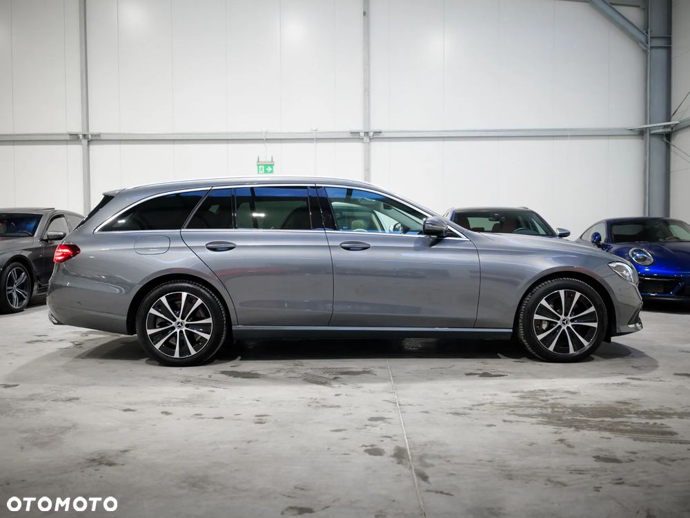 Mercedes-Benz Klasa E 300 de Avantgarde - 12