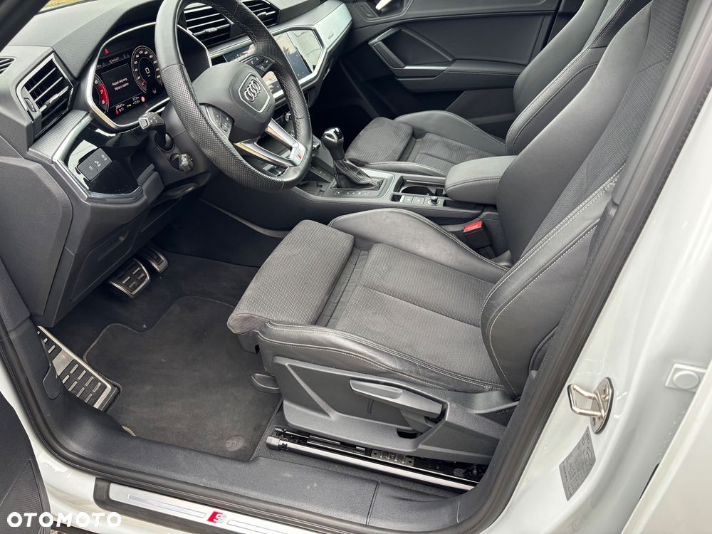 Audi Q3 35 TFSI mHEV S-Line S tronic - 12