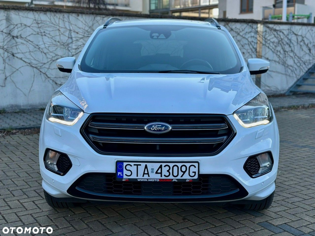 Ford Kuga - 13
