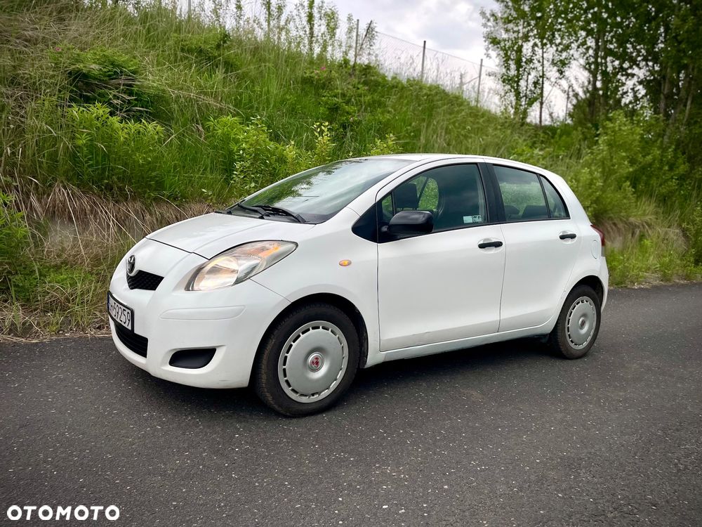 Toyota Yaris 1.4 D-4D Premium - 1