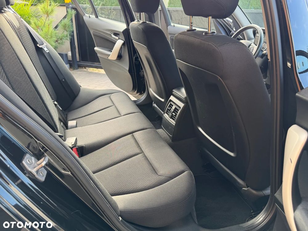 BMW Seria 1 - 15