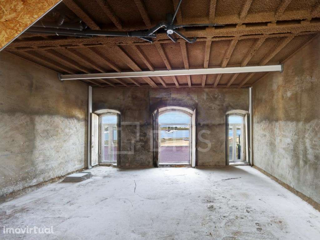 Loja com 137 m² de área bruta privativa- Frente Baía do Seixal - Grande imagem: 4/23