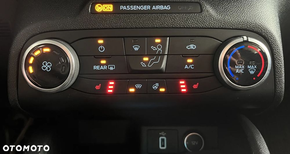 Ford Focus 1.5 EcoBoost Titanium ASS - 18
