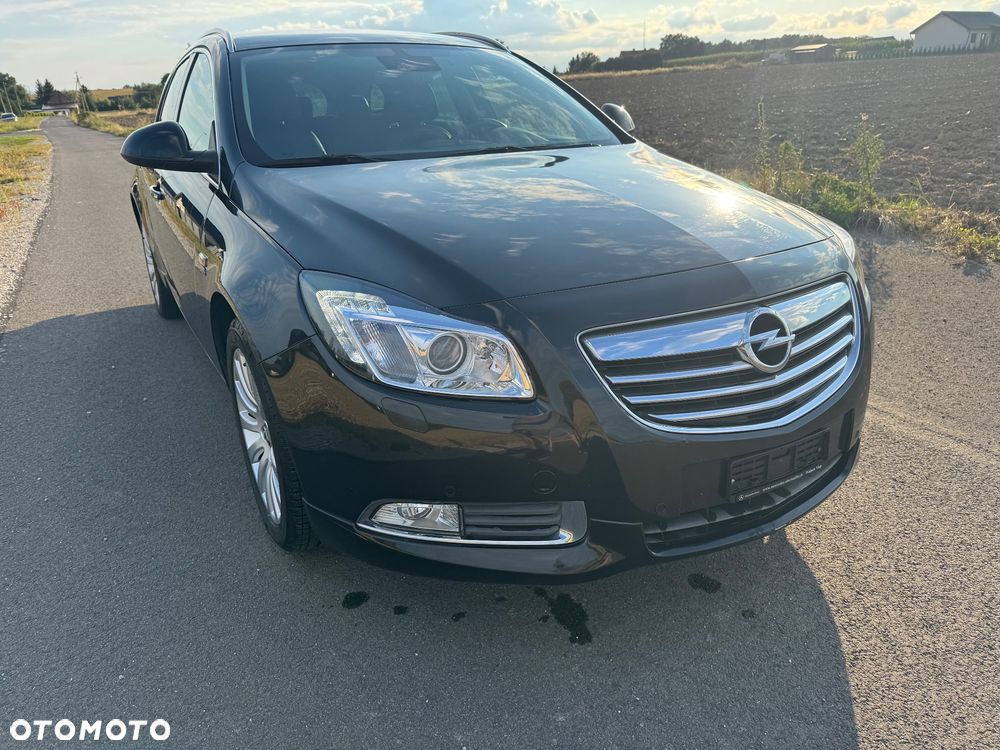 Opel Insignia 2.0 Turbo Sports Tourer 4x4 Automatik Cosmo - 33