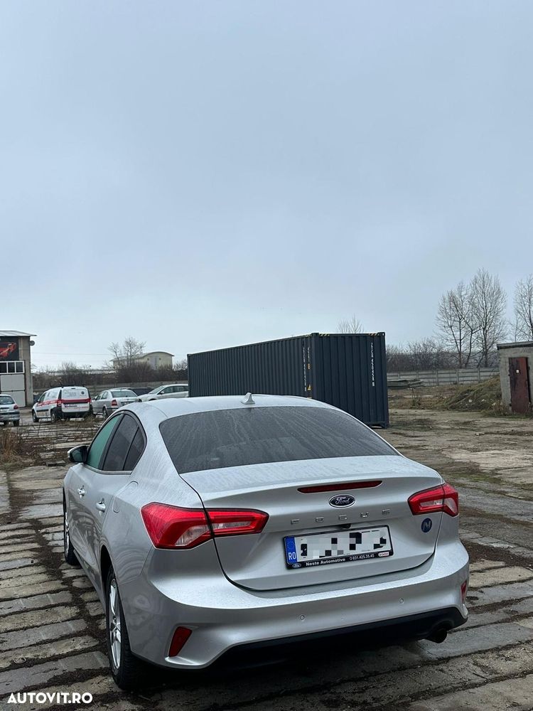 Ford Focus - 4