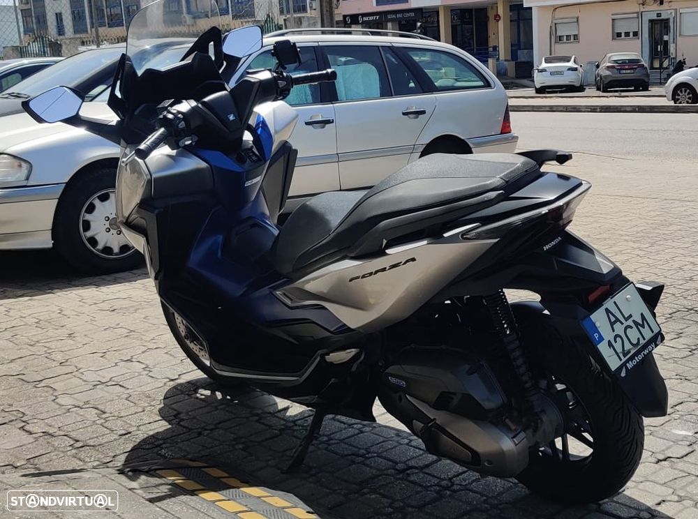 Honda Forza 125 - 8
