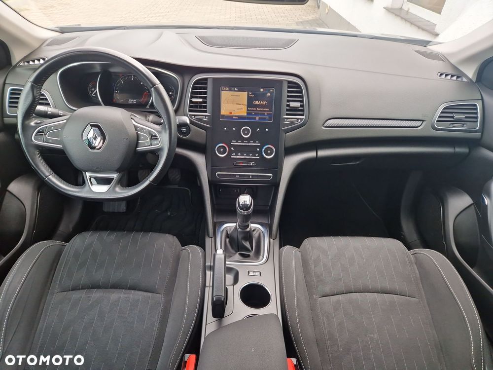 Renault Megane 1.5 Blue dCi Zen - 19