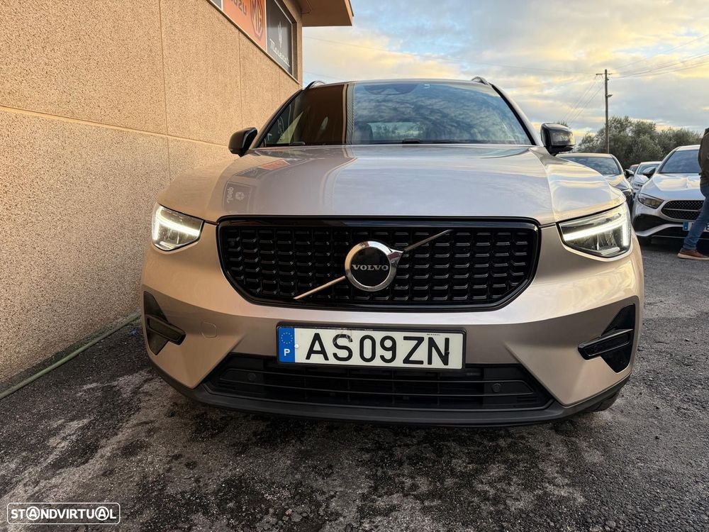 Volvo XC 40 1.5 T2 Plus Dark Auto - 3