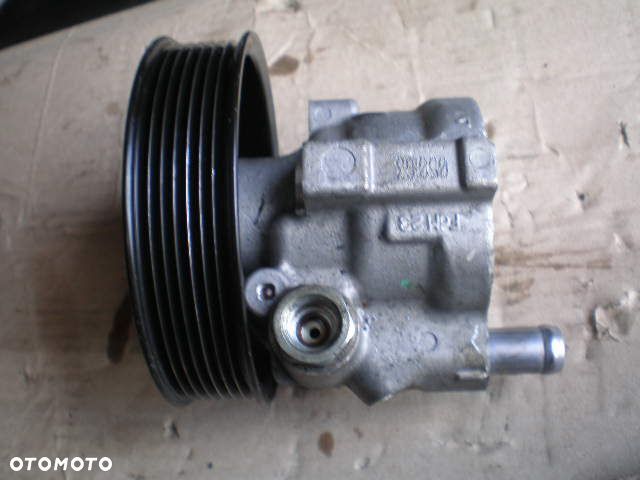 POMPA WSPOMAGANIA 2,0 DCI RENAULT LAGUNA III - 1
