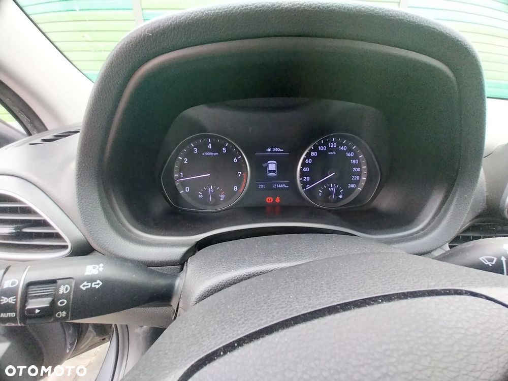 Hyundai i30 1.4 Classic + - 11