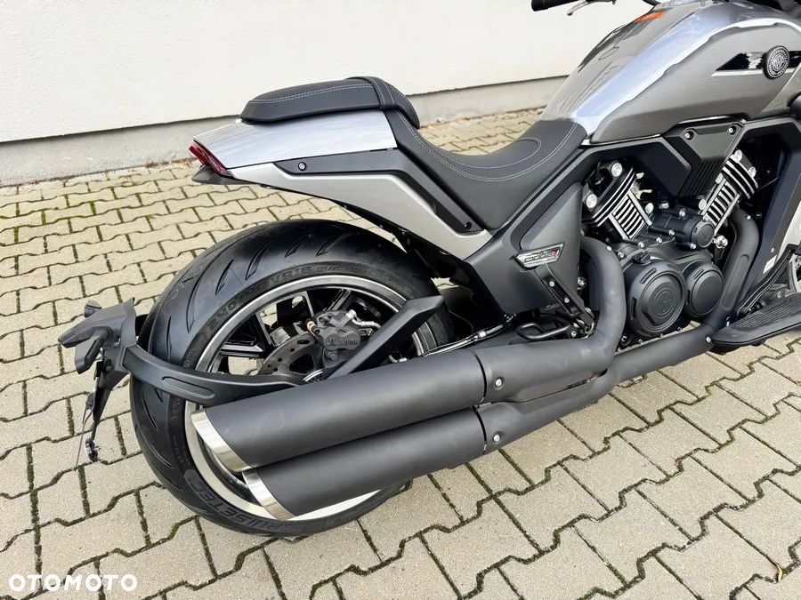 Morbidelli C1002V - 9