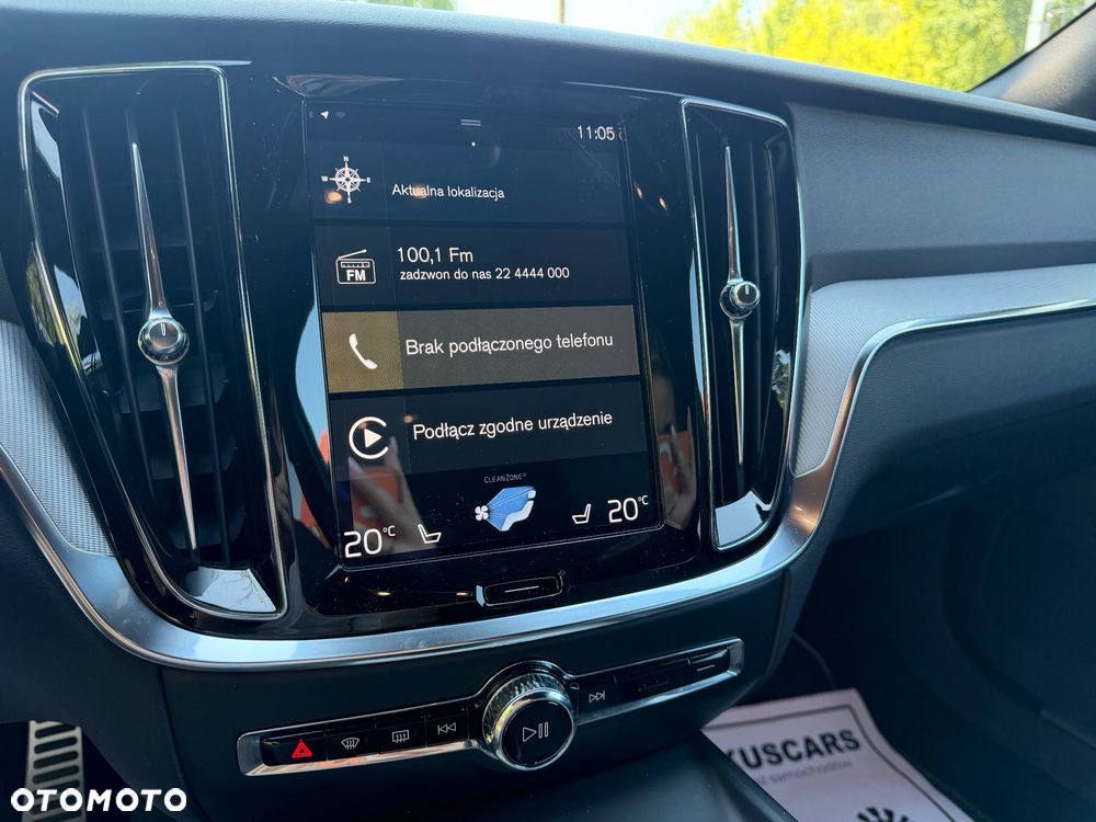 Volvo V60 B3 B R-Design - 25