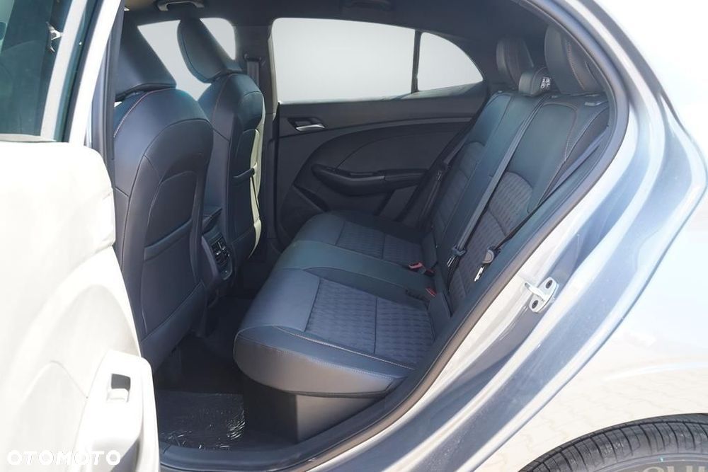 MG MG3 1.5 HEV+ Exclusive - 11