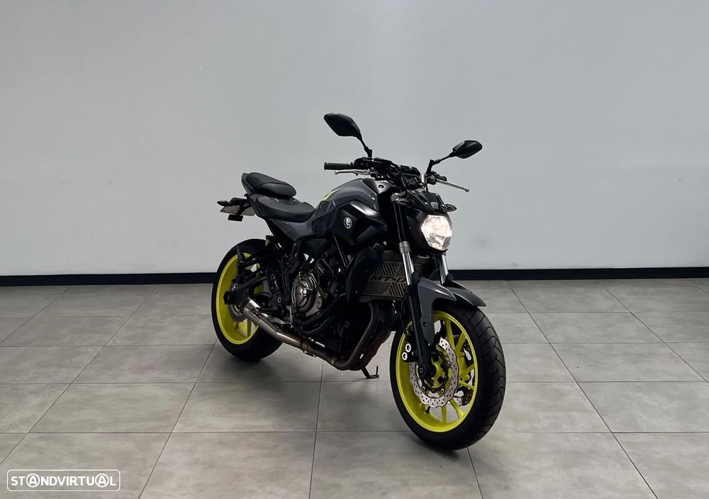 Yamaha MT-07 Night Fluo 35Kw - 1