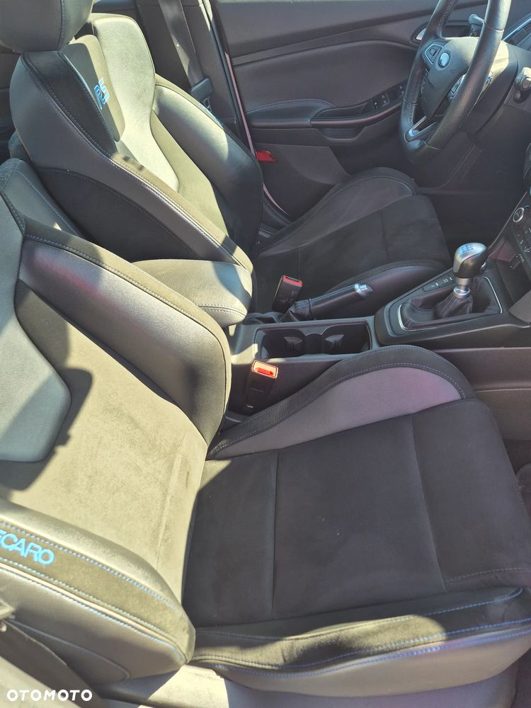 Ford Focus 2.3 EcoBoost S&S Allrad RS - 14