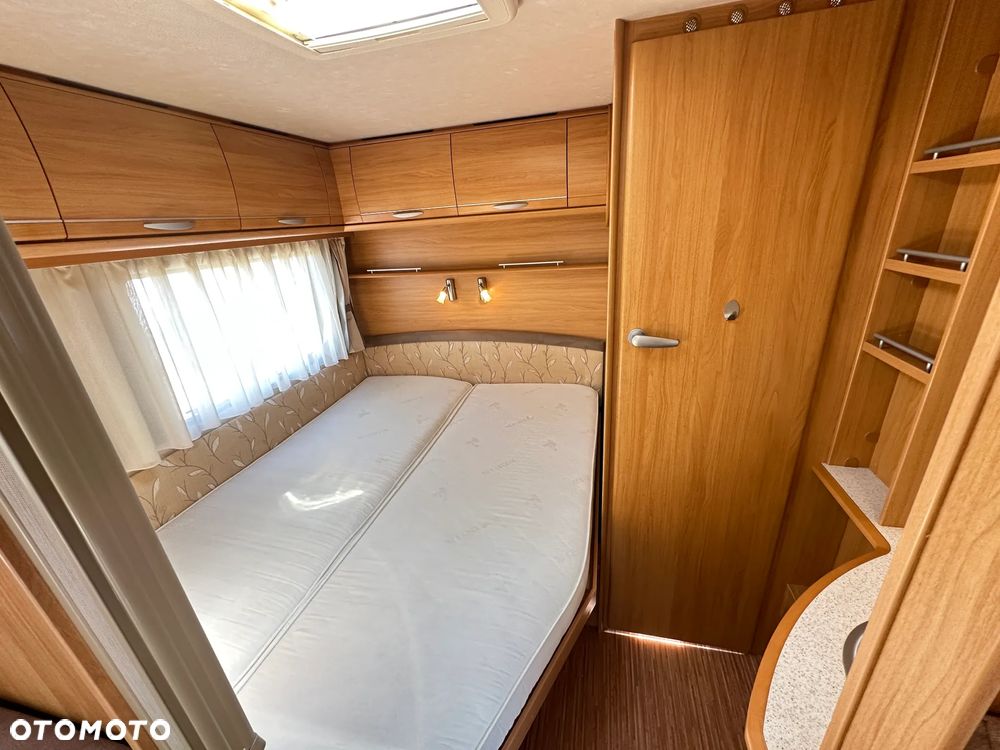 Adria CLASSICA 743 UT z Alde i nową markizą- 9 osobowa. - 35