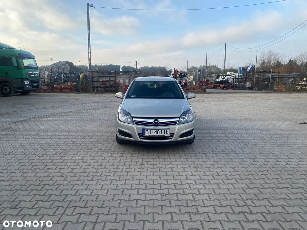Opel Astra 1.4 Enjoy - 4