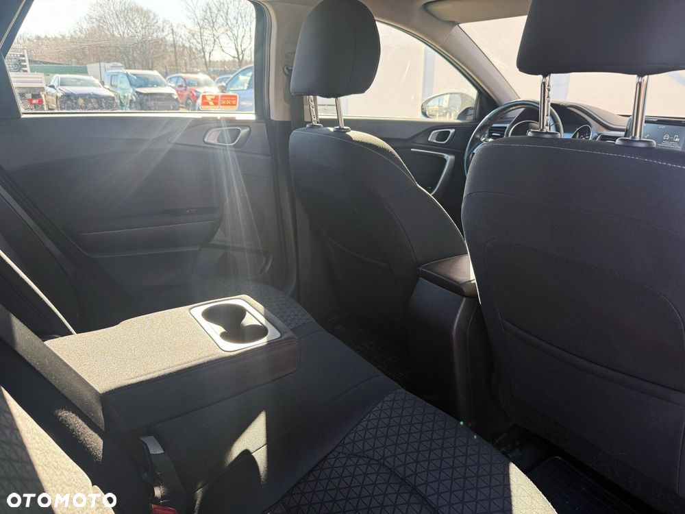 Kia Ceed 1.4 T-GDI M DCT - 27