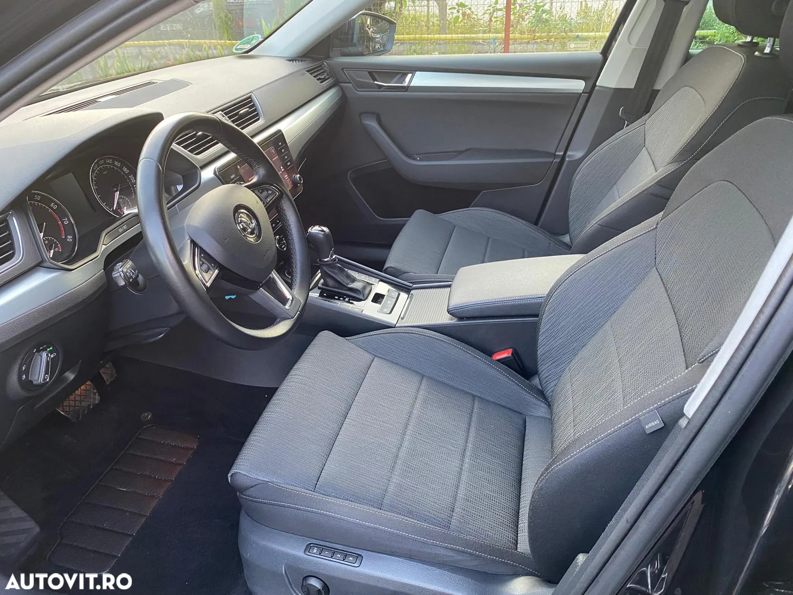Skoda Superb 1.4 TSI ACT DSG Ambition - 17