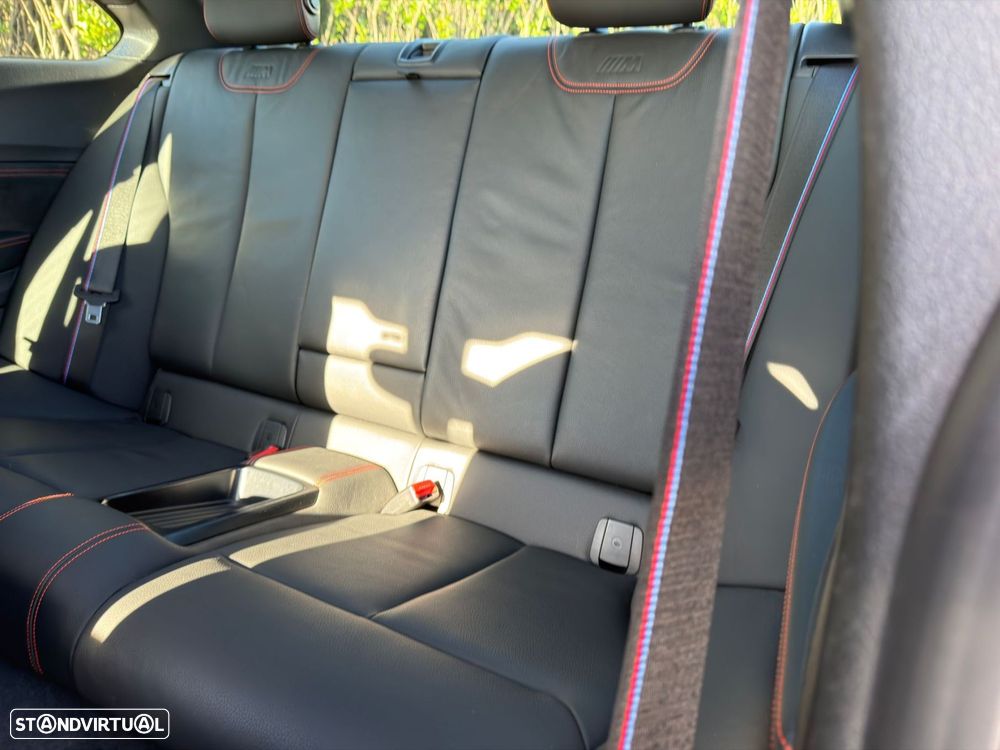 BMW M2 Competition Auto - 38