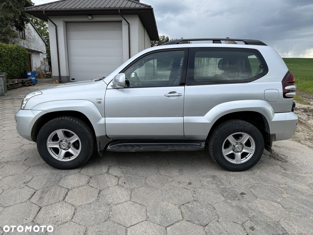 Toyota Land Cruiser - 2