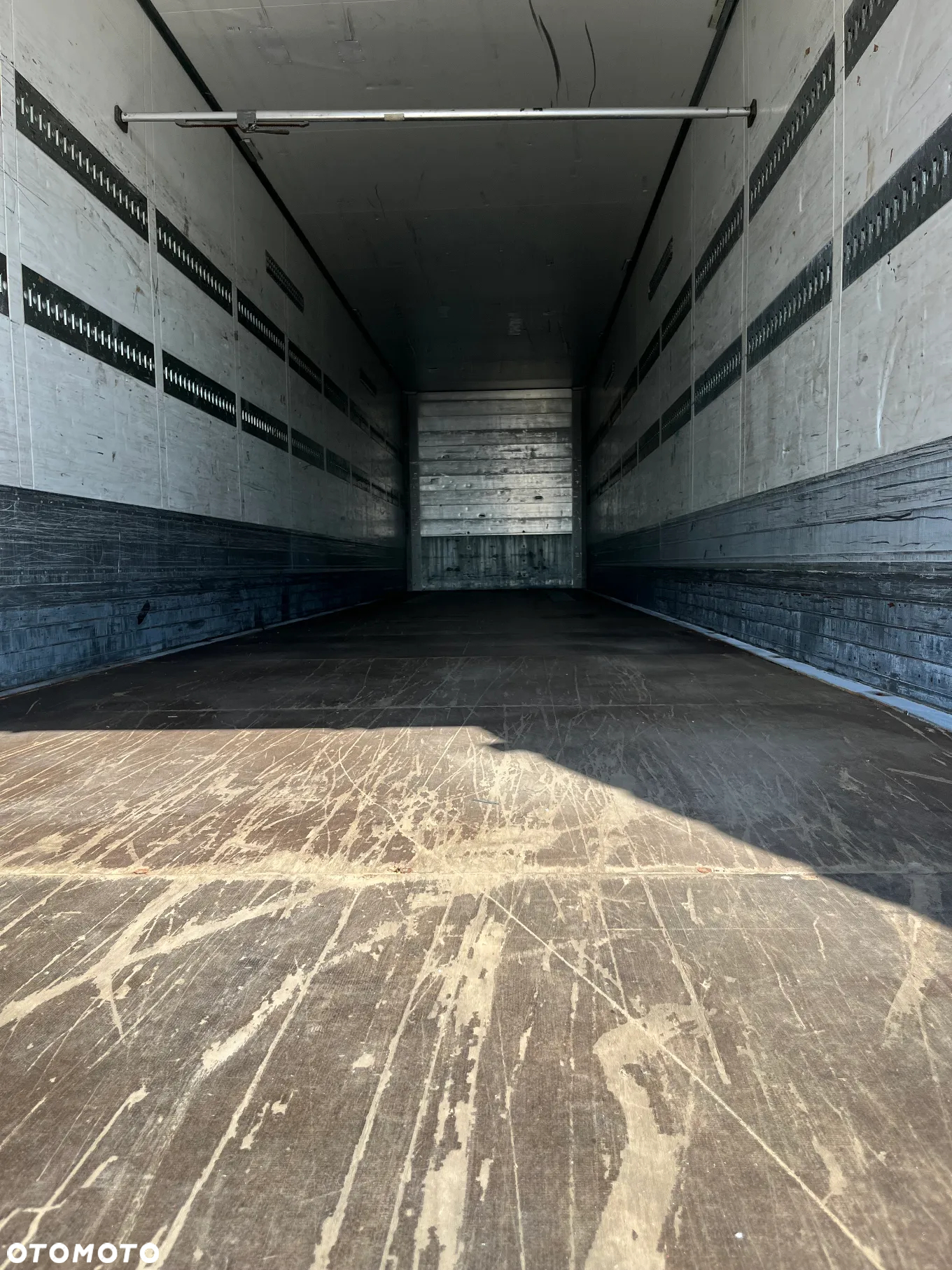 Schmitz Cargobull - 25