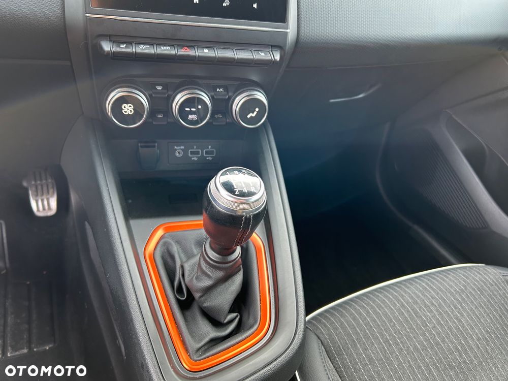 Renault Clio - 8