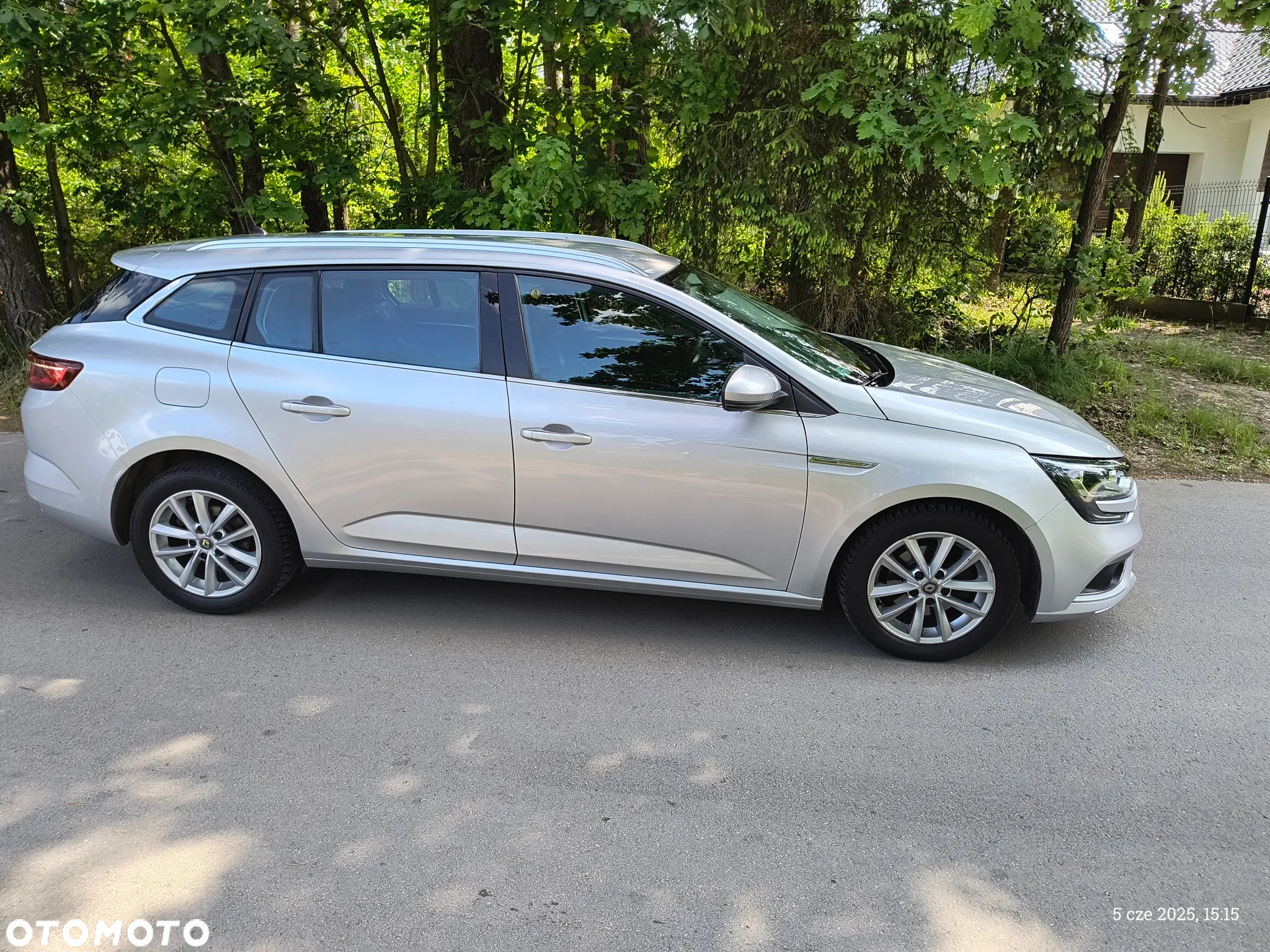 Renault Megane 1.5 Blue dCi Intens - 5