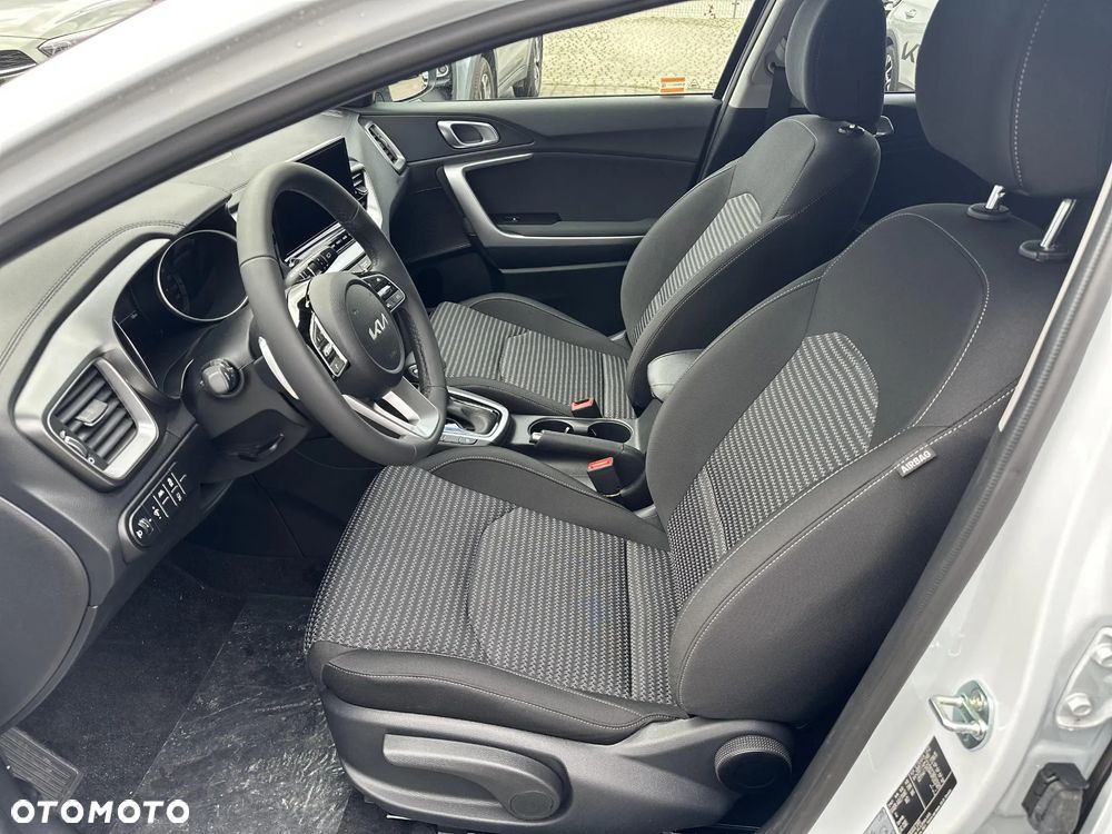 Kia XCeed 1.5 T-GDI M DCT - 13