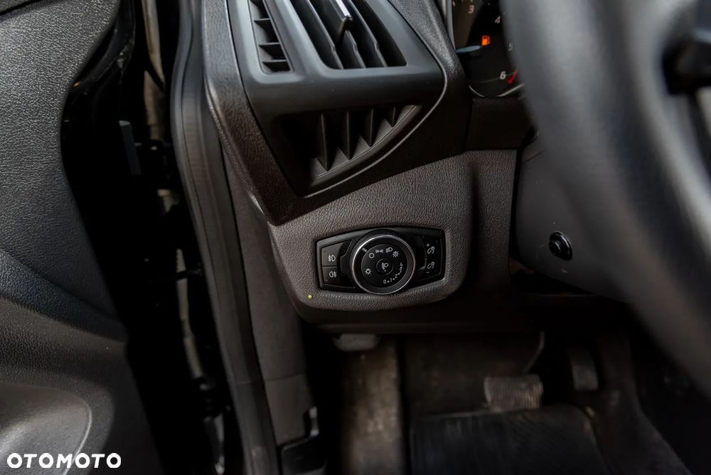 Ford Tourneo Connect Gr 1.5 EcoBlue Titanium PowerShift - 26