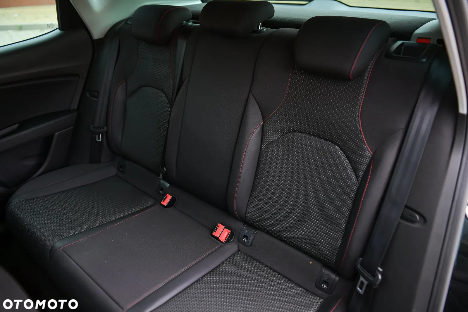 Seat Leon 2.0 TDI DPF Start&Stop FR - 33