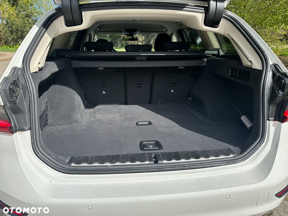 BMW Seria 3 318i - 19