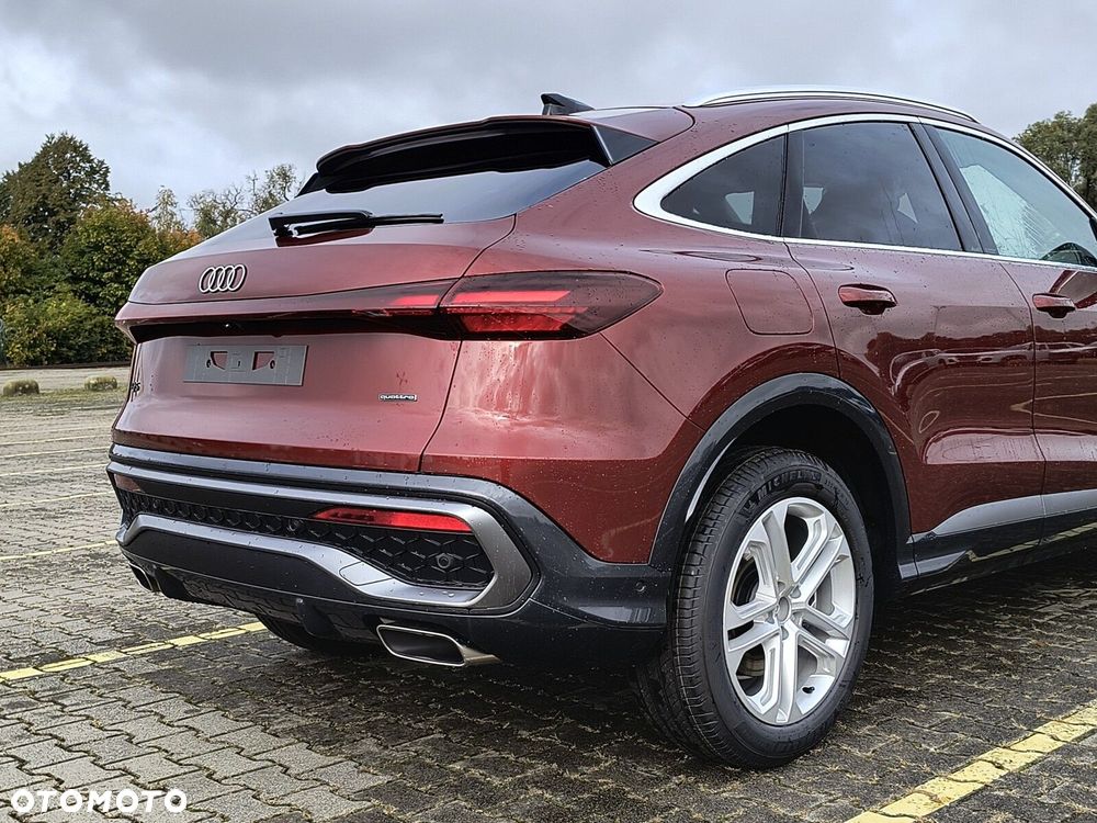 Audi Q5 Sportback - 9