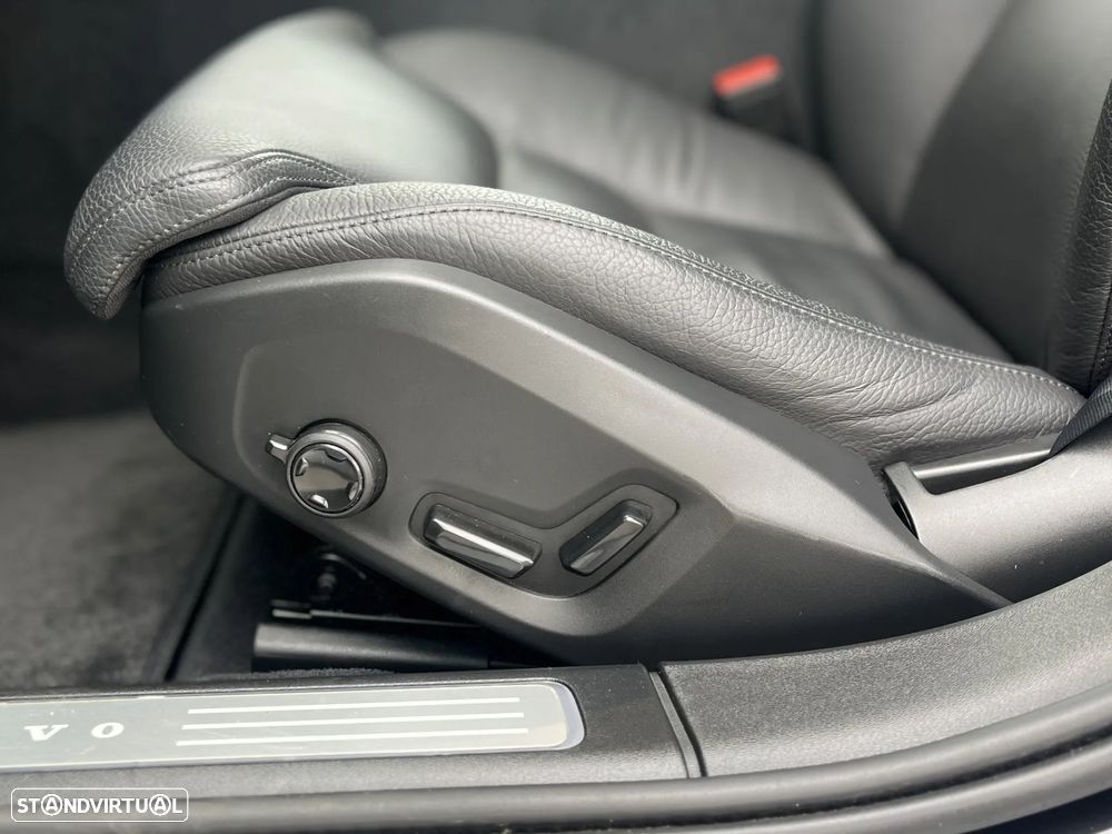 Volvo V90 2.0 T6 PHEV Plus Dark AWD - 18