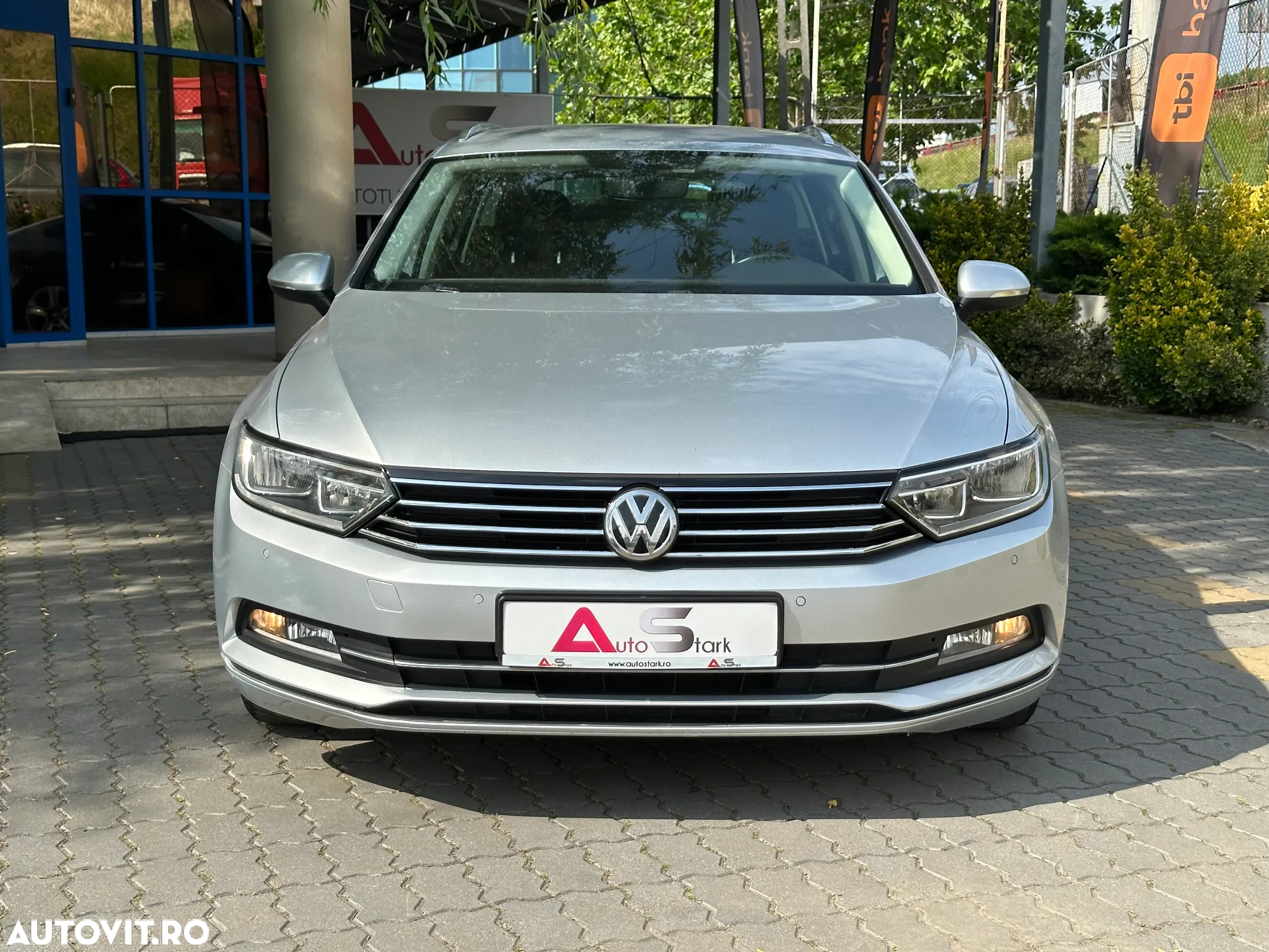 Volkswagen Passat Variant 1.6 TDI (BlueMotion Technology) DSG Comfortline - 12