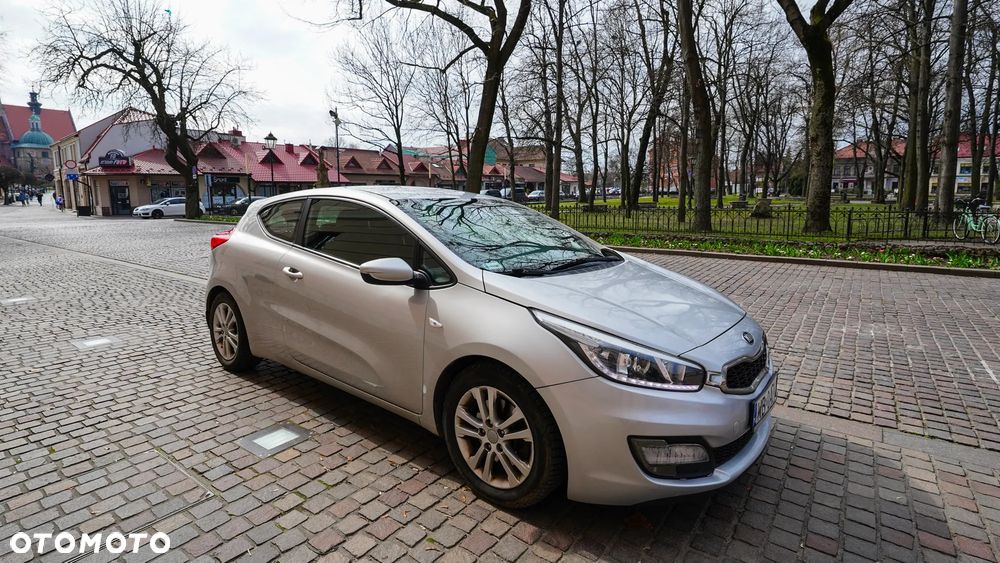 Kia Ceed - 1