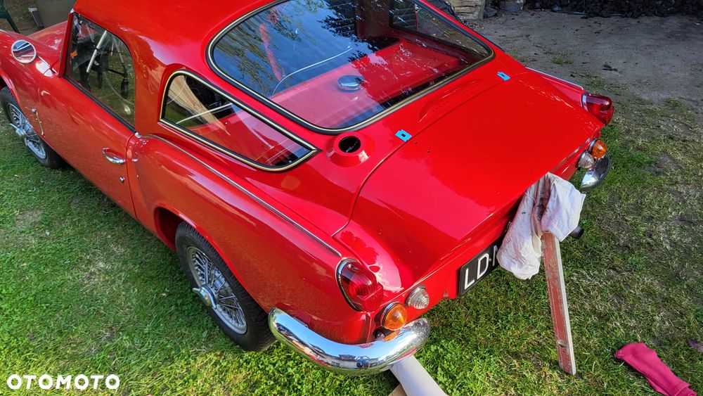 Triumph Spitfire - 33