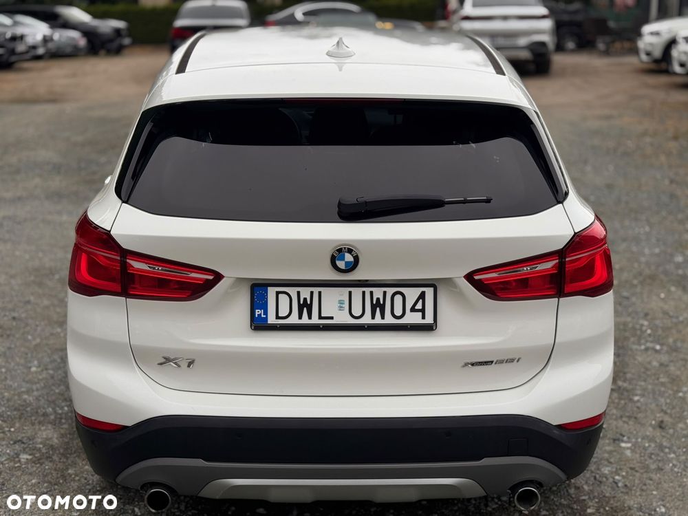 BMW X1 xDrive25i GPF Advantage - 8