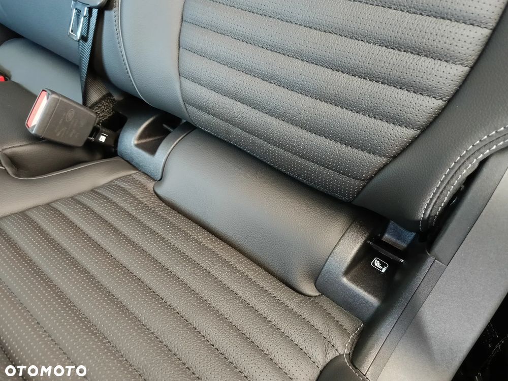 Land Rover Discovery Sport - 37