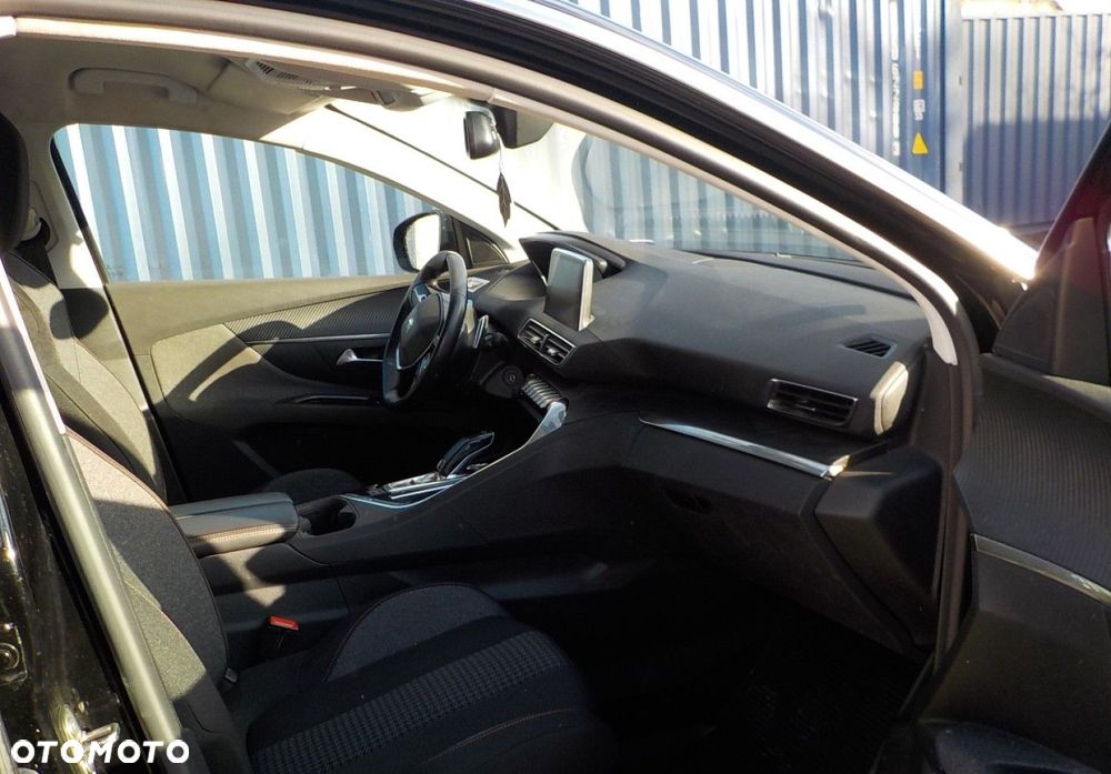 Peugeot 5008 - 9