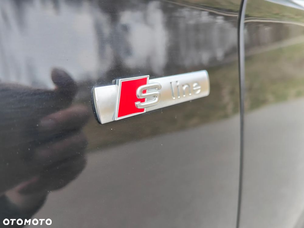 Audi A3 Sportback 2.0 TDI (clean diesel) quattro S tronic S line Sportpaket - 2