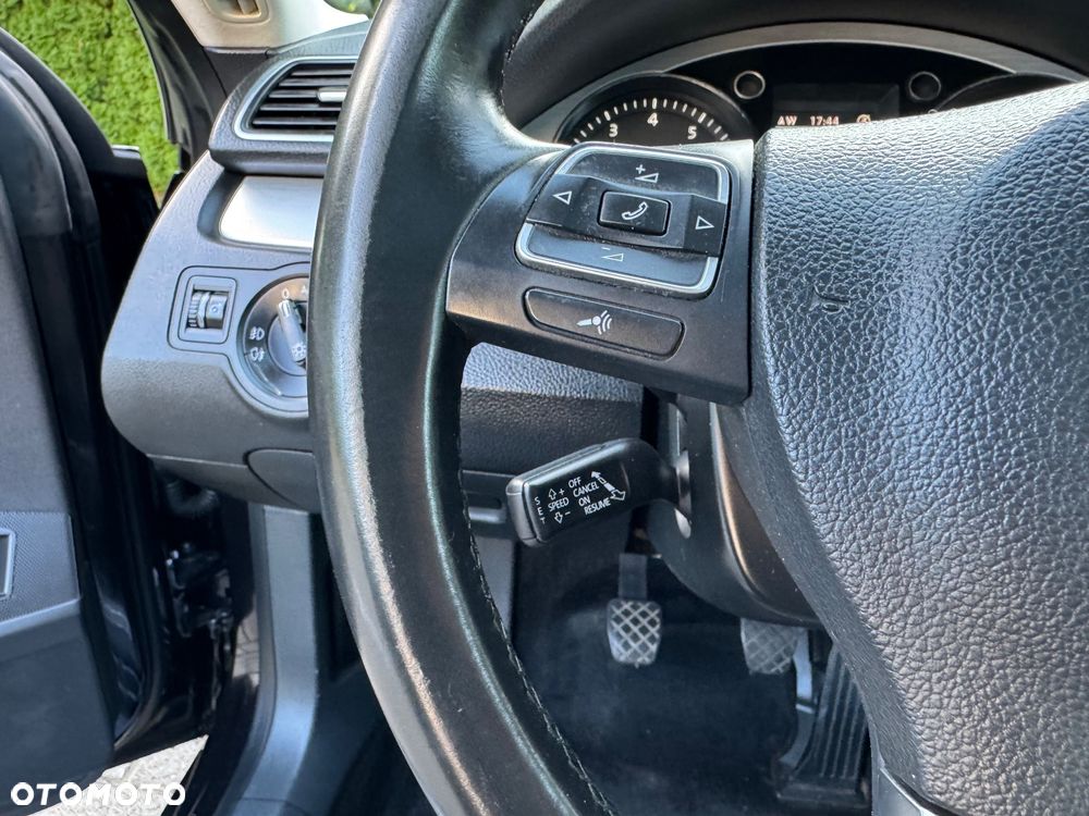 Volkswagen Passat CC ver-1-4-tsi - 28