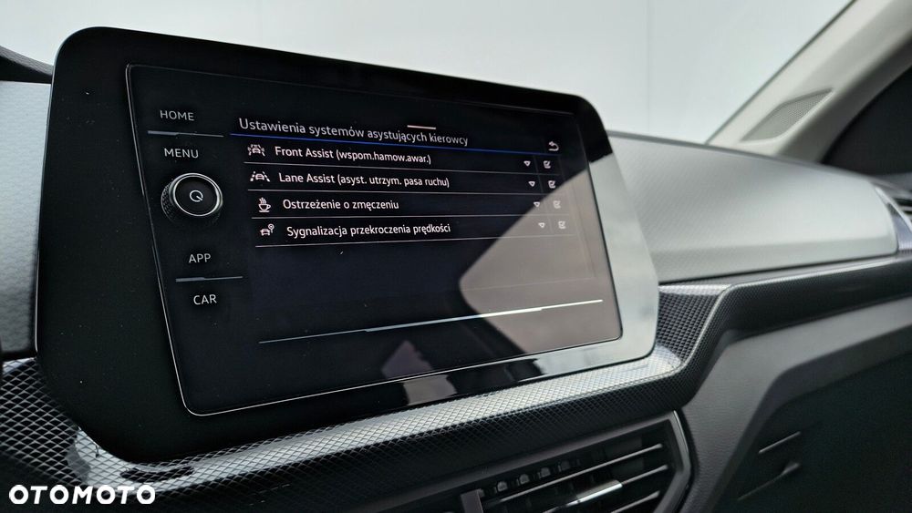 Volkswagen T-Cross - 22