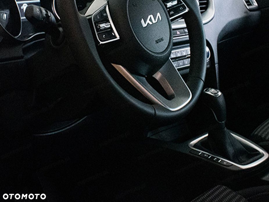 Kia Ceed 1.5 T-GDI M - 9